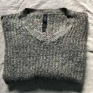 Grey aeropostale knit sweater